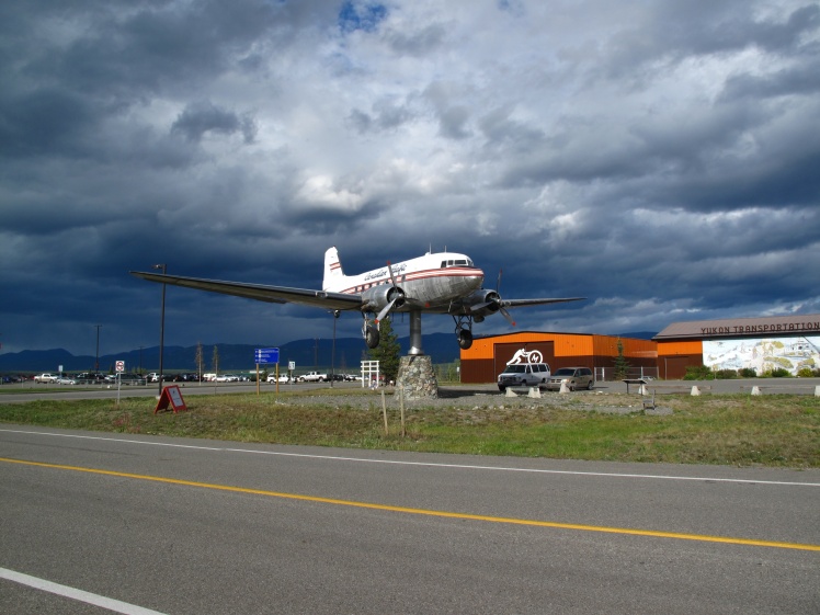DC-3 acting as a weather vane